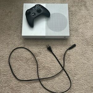 XBOX ONE S with 2 Controllers, Power Cable, Multiple Games